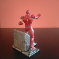 Колекционерска фигурка Schleich Marvel Iron Man Железният човек 21501 2016г , снимка 5 - Колекции - 41982598
