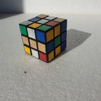 Рубик куб, снимка 4 - Други ценни предмети - 35693697