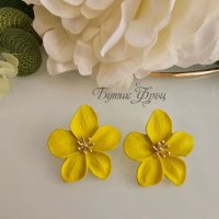 Обеци жълти цветя, снимка 1 - Обеци - 41552682