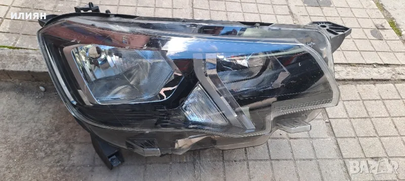 десен фар за Peugeot Rifter 2018 2019 2020 2021 90146195, снимка 1