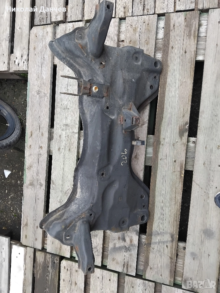 греда за преден мост на пежо 206 плюс , снимка 1