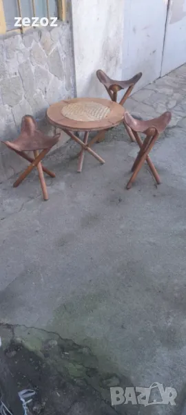Маса и три стола масив и кожа, снимка 1