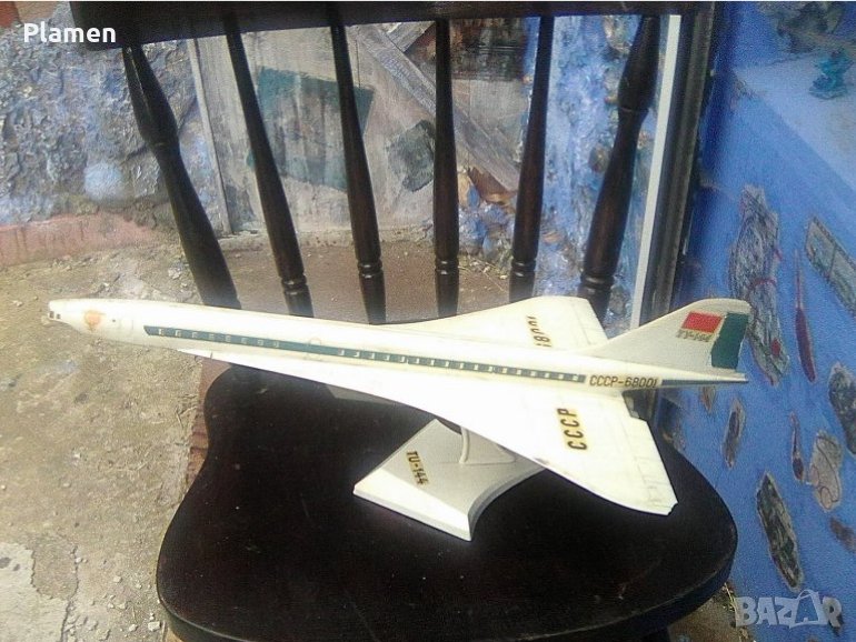 Пластмасов модел на свръхзвуков самолет Ту-144 произведен в ГДР, снимка 1