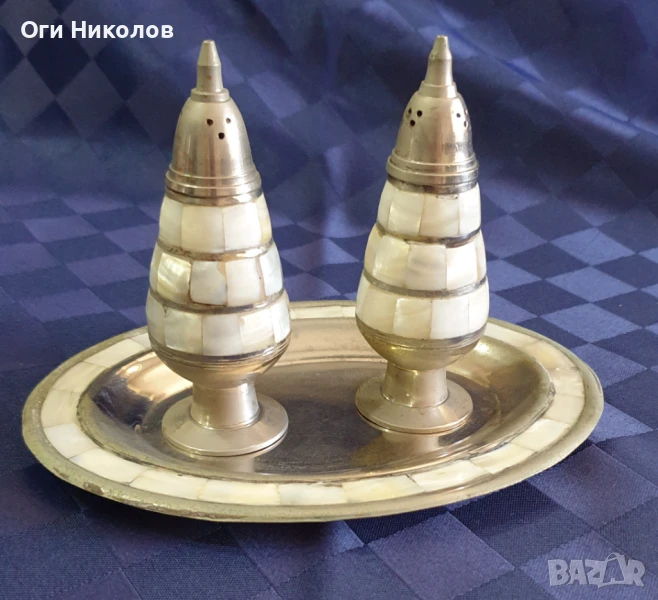 Старинни посребрени солници с поднос със седефени орнаменти, снимка 1