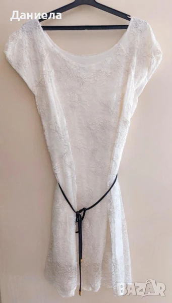 Бяла лятна рокля от дантела, снимка 1