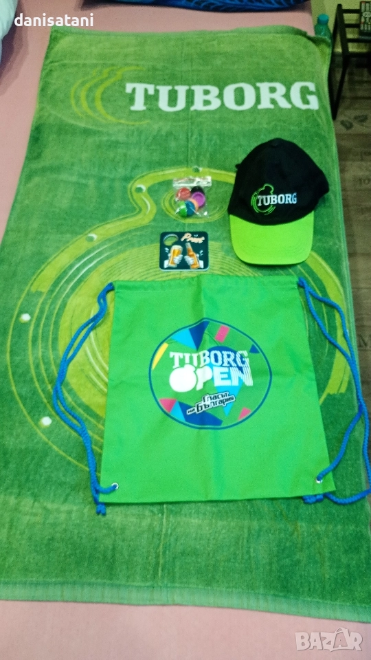 Комплект за феновете на бира ,,Tuborg,,, снимка 1