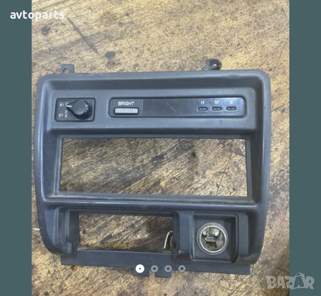 Subaru legacy 1998година конзола с копче фарове и монитор, снимка 1