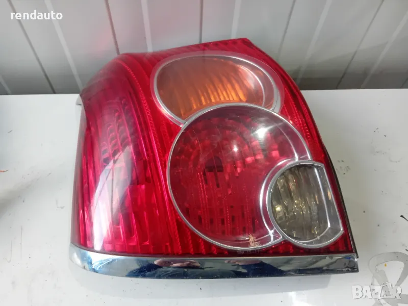 Заден ляв стоп Toyota Avensis t25 hatchback, снимка 1