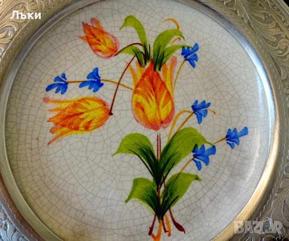 Порцеланова чиния с калаена рамка,цветя. , снимка 3 - Антикварни и старинни предмети - 52344416