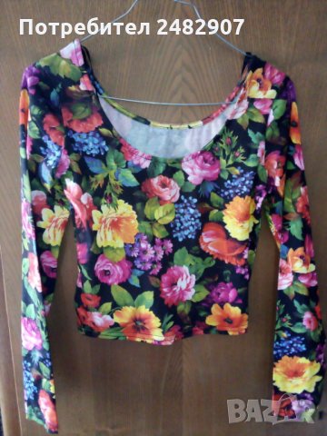 Къса дамска блуза, снимка 2 - Блузи с дълъг ръкав и пуловери - 35959274