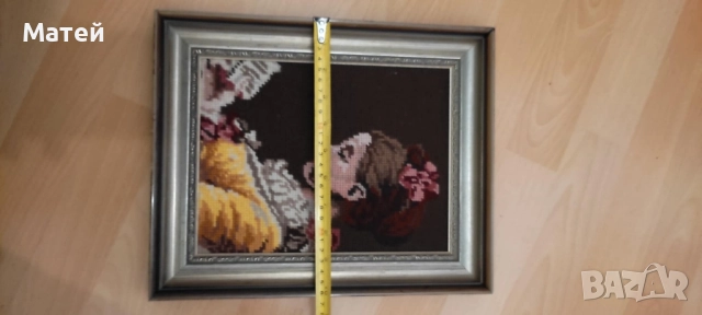 Гоблен " Момичето с книгата"* В красива рамка* Едър бод, снимка 5 - Гоблени - 52269679