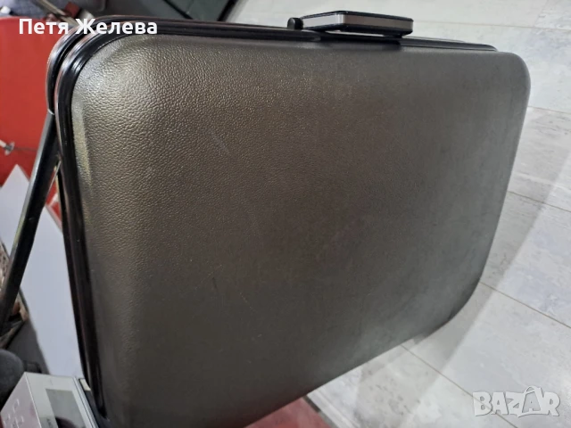 Френски твърд куфар DELSEY с  колела и шифър , снимка 10 - Куфари - 51261186