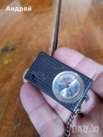 Стар часовник Луч #2, снимка 2 - Антикварни и старинни предмети - 35720677