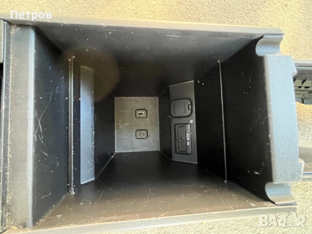 Подлакътник за Mazda 3, снимка 5 - Части - 51546051