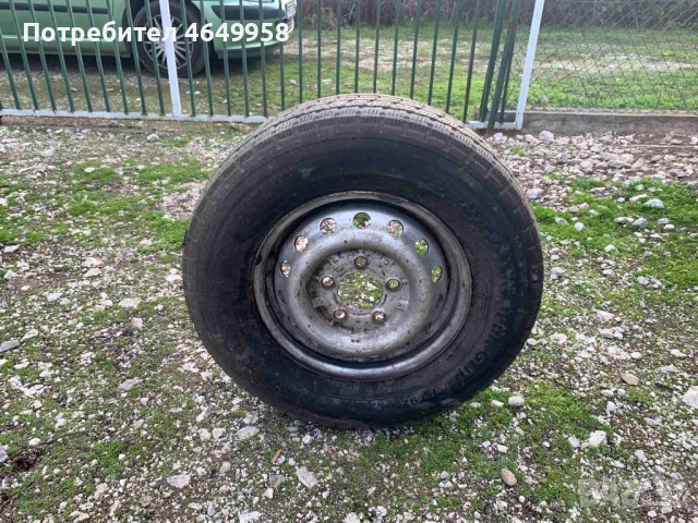 Продавам джанта със гума за Мерцедес Спринтер 225/70/15ц