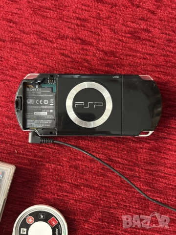 PSP 2004 + GTA + Tomb raider, снимка 2 - PlayStation конзоли - 56354181