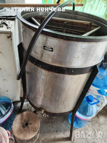 Продавам пчелно семейсво и инвентар , снимка 5 - За пчели - 53484644