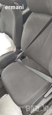 Toyota Yaris Evo 1.0 2011г, снимка 8 - Автомобили и джипове - 53607584