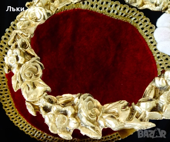 Бронзов венец,бронзова рамка с релефни цветя. , снимка 2 - Антикварни и старинни предмети - 52228046