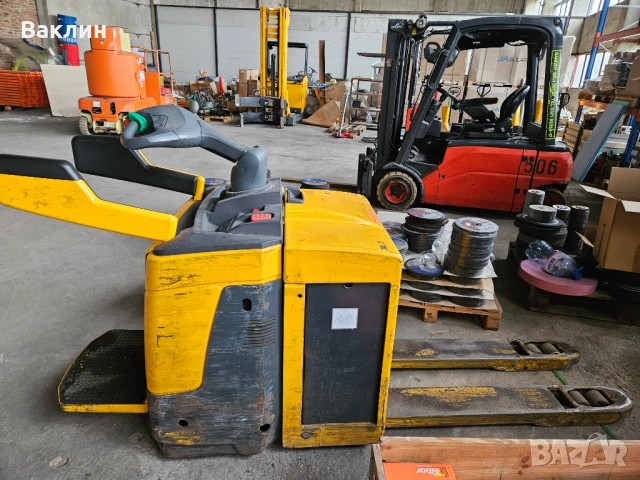 Ел. Повдигащи Колички Jungheinrich, снимка 2 - Индустриална техника - 52665523