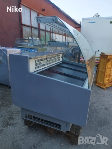 Хладилна витрина , снимка 2 - Хладилни витрини и фризери - 53849133