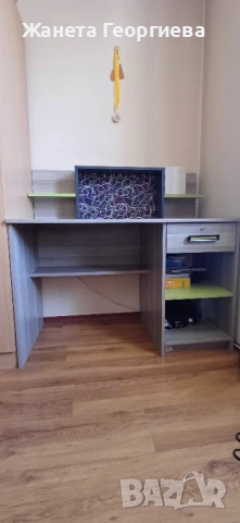 Ученическо бюро, без забележки