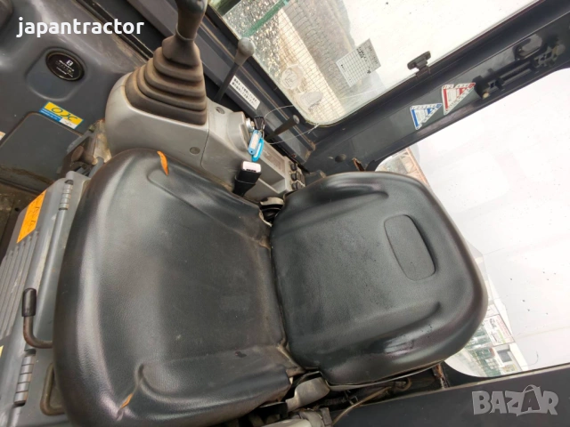 Багер Kobelco НОВ ВНОС 2.5 ТОНА, Кабина, Джойстици, снимка 12 - Индустриална техника - 53268244