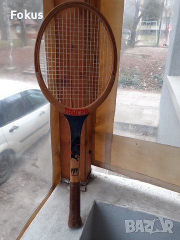 Стара колекционерска ракета за тенис Тангра, снимка 3 - Антикварни и старинни предмети - 39827260