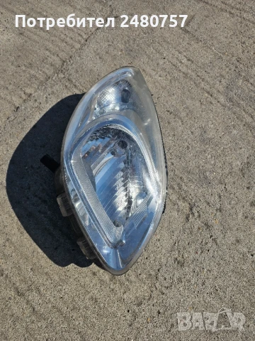 Десен фар Рено Канго 2018г, снимка 2 - Части - 51012957