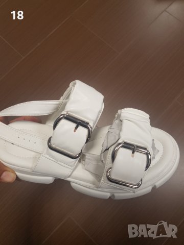 Дамски сандали