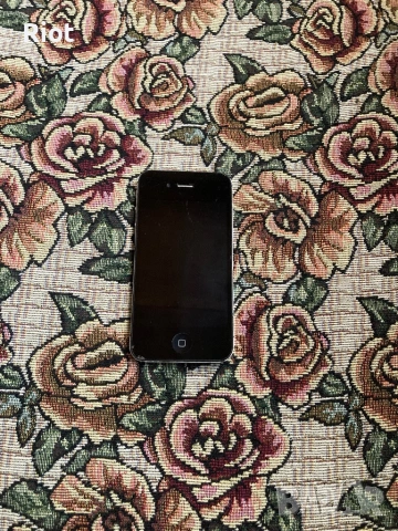 Продавам iPhone 4s, снимка 2 - Apple iPhone - 53695749