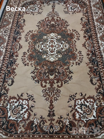 голям декоративен килим