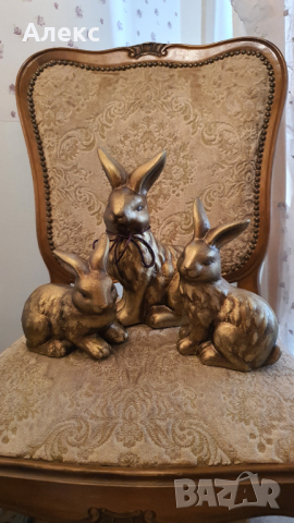  Порцеланови Великденски зайци, ръчно рисувани.