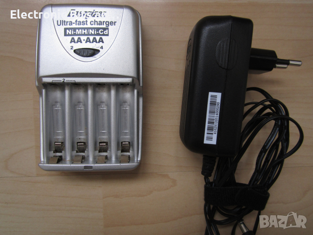 Ултра-бързо зарядно за AA и AAA батерии - Energizer PC70