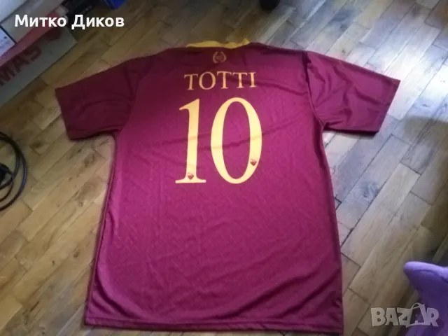 Рома футболна тениска официален продукт №10 Франческо Тоти размер М нова, снимка 6 - Футбол - 48003147