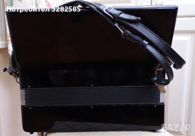 Акордеон Роял Стандард Метеор 120 баса, снимка 10 - Акордеони - 41695959