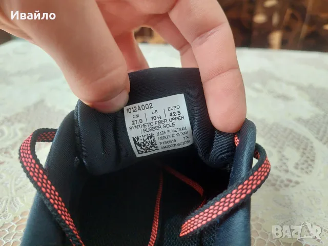 ​Дамски маратонки Asics Dynaflyte 3 – Нови, №42.5 (27 см), снимка 2 - Маратонки - 56116006