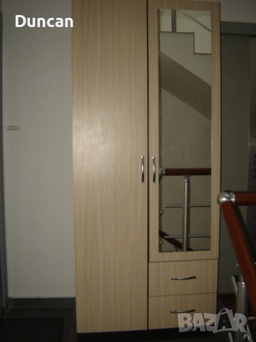Двукрилен гардероб, снимка 1