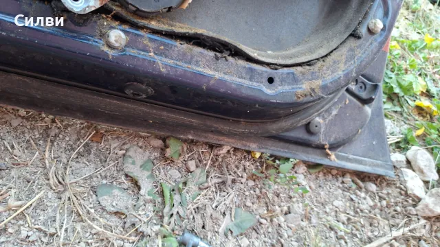 Задна лява врата за БМВ е39 от BMW e39 тъмносиния задна лява врата дясно огледало, снимка 7 - Части - 47828313