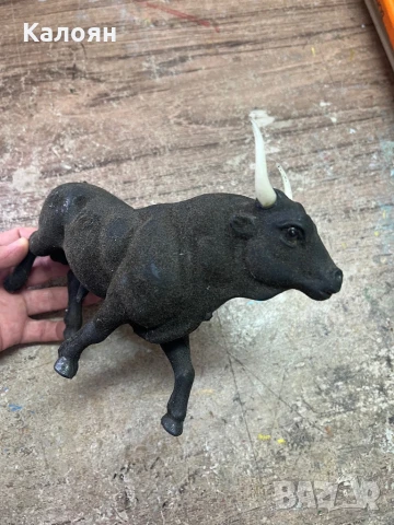 Бик пластмасов фигура , снимка 2 - Колекции - 51195009