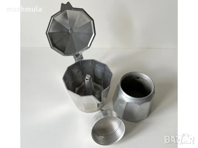 Кафеварка 3 кафета, снимка 3 - Кафемашини - 56318930