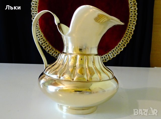 Бронзова кана за вино,ракия. 