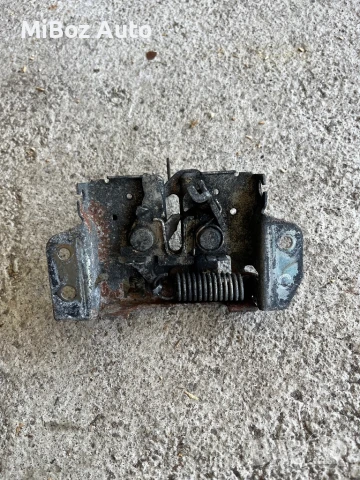 Брава преден капак Мицубиши Аутлендър 2 Mitsubishi Outlander (2006-2012), снимка 2 - Части - 51047001