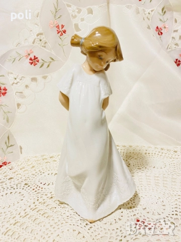 порцеланова статуетка