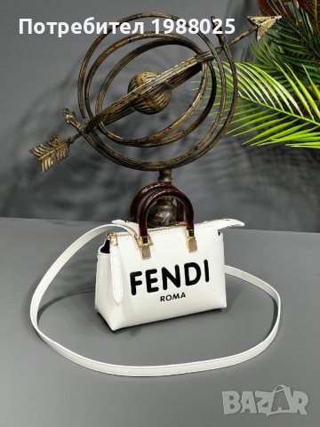 Мини чанта Fendi, снимка 5 - Чанти - 41321770