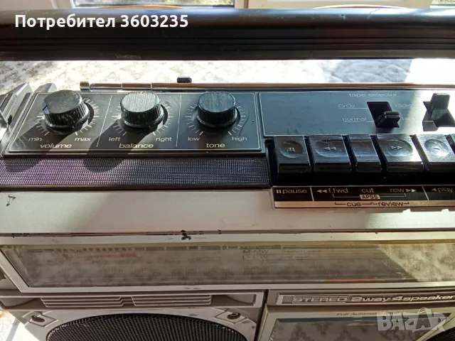 Касетофон ШАРП 6161, снимка 2 - Радиокасетофони, транзистори - 48490815