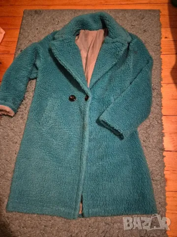 тюркоазено палто