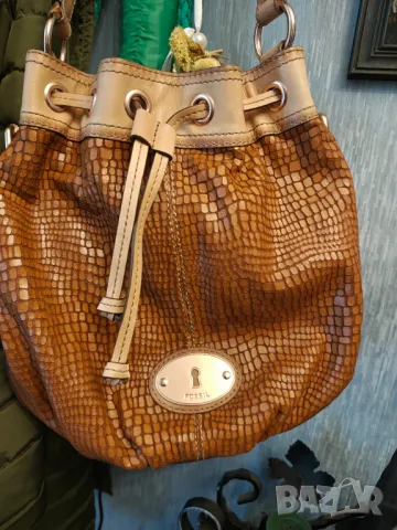 FOSSIL чанта естествена кожа, снимка 2 - Чанти - 47813244