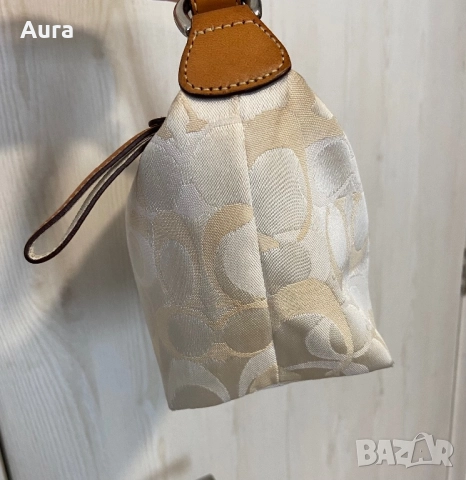 Coach Signature Small Hobo Bag, снимка 3 - Чанти - 52666270
