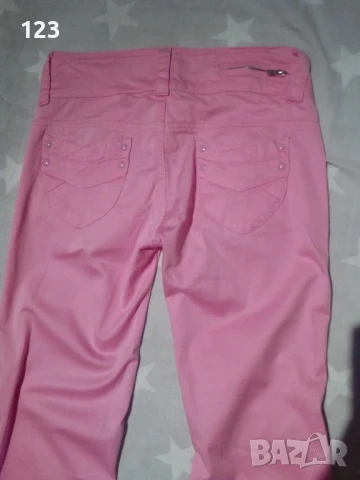 Спортно-елегантен комплект от дантелена блузка  и панталон в цвят „Пинко-розовата пантера“, снимка 4 - Комплекти - 50621846